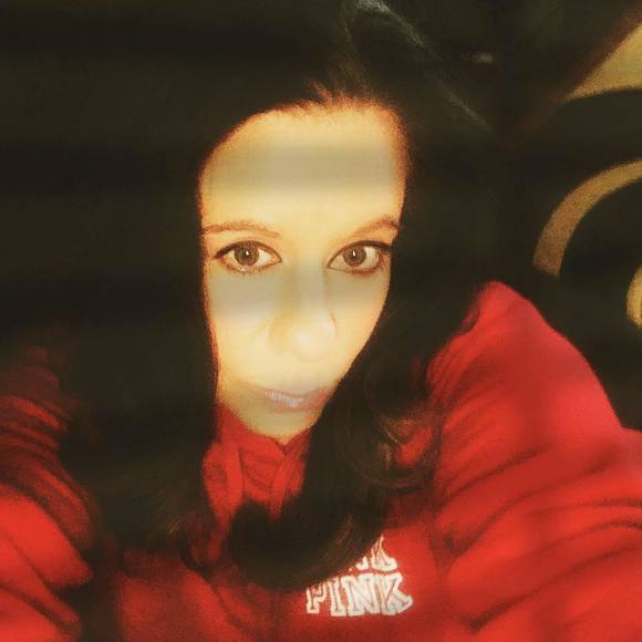 Meet your Posher, Gina - Picture 1 of 1